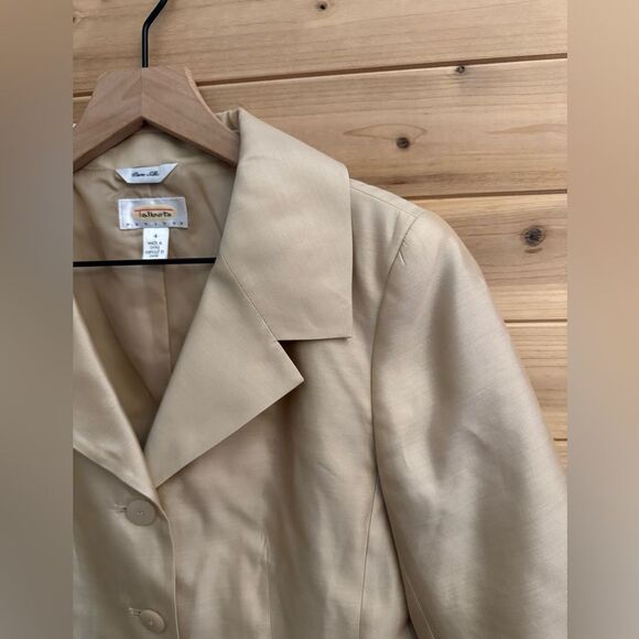 Vintage Talbots Small Petite Tan Silk 3/4 Sleeve Button Front Collared Blazer - Picture 5 of 10